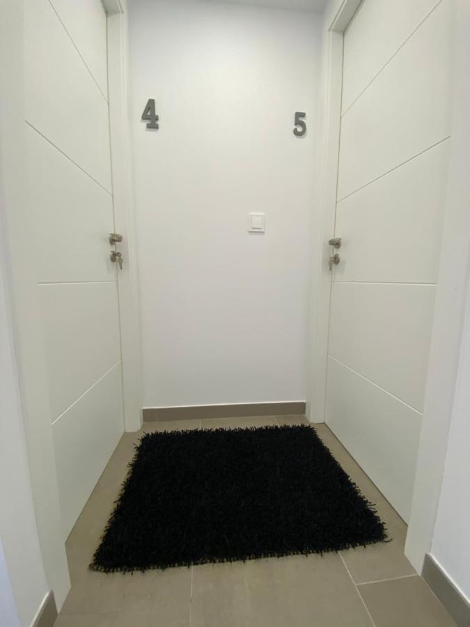 A Casa Do Lado * Melide